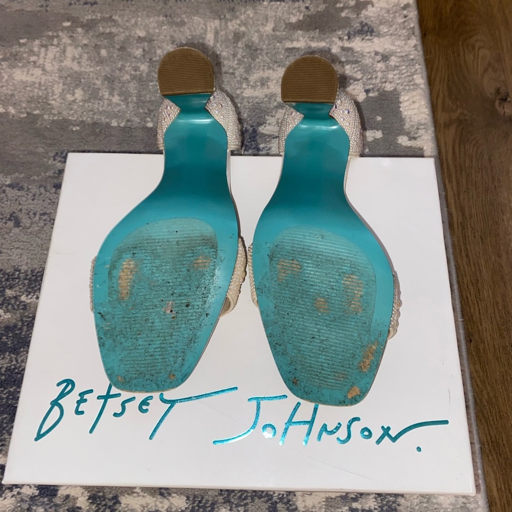 Betsey Johnson Ivory High Heels - Picture 3 of 4